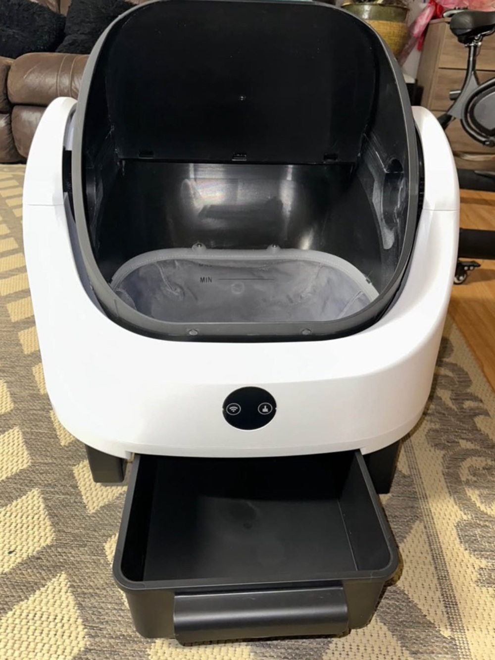Automatic Self-Cleaning Cat Litter Box - White and Black